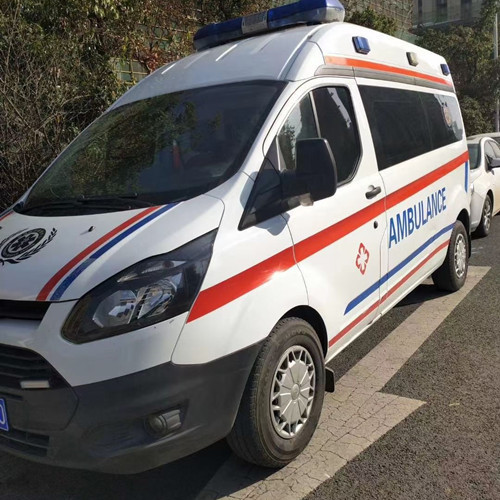 富源品质救护车出租,为您的健康出行负责